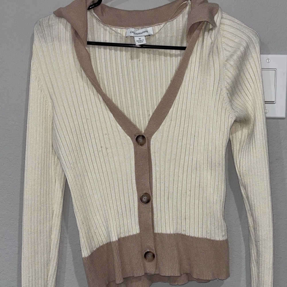 Ribbed Two-Tone Button-Front Cardigan in Cream and Taupe